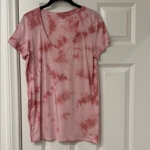 PINK Victoria's Secret Red Tie-Dye V-Neck Tee